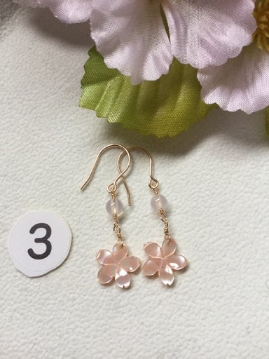 ピアス 14kgf ピンクシェル さくら 桜 フラワー 春