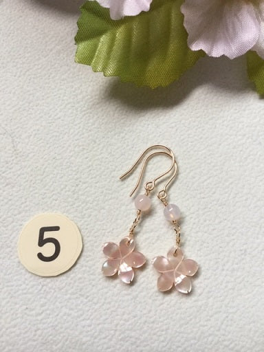ピアス 14kgf ピンクシェル さくら 桜 フラワー 春