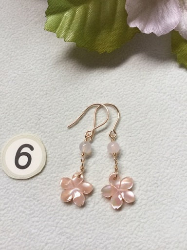 ピアス 14kgf ピンクシェル さくら 桜 フラワー 春