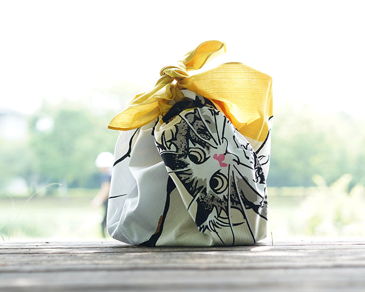 Cat, 24cm wide, 100% cotton furoshiki, 92cm x 94cm