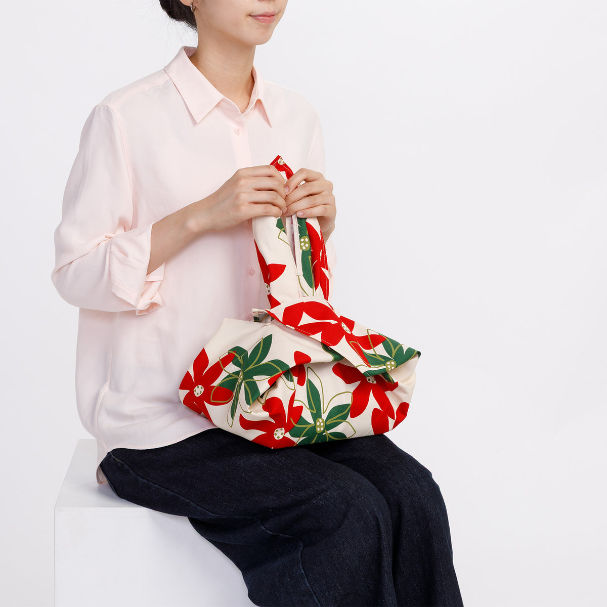 風呂敷バッグ 日本製 京都 furoshiki 結ばない風呂敷 70cm × 70cm　【マリー／カーマイン】