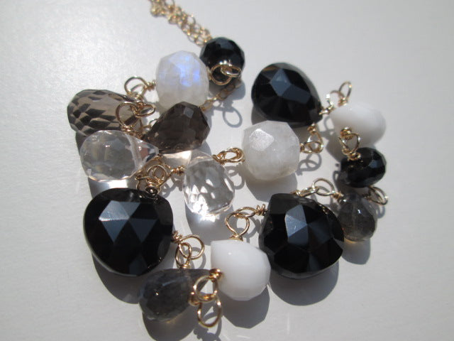 Necklace with natural stone, 14kgf chain, black spinel 