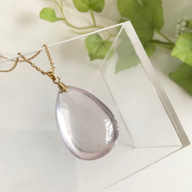 Necklace with large natural rose quartz stones from Madagascar 